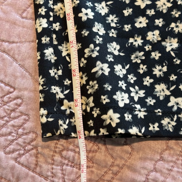 NWT Aemi + Co Floral Black Jumpsuit - Picture 10 of 16